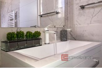 13 2025 30 Split apartment for sale