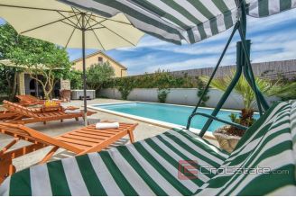 020 2021 232 kastela villa with swimming pool for sale