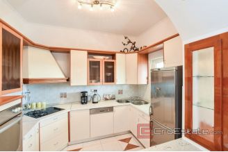 020 2021 232 kastela villa with swimming pool for sale