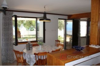 020 2021 229 near makarska small house by the sea for sale
