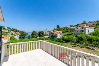 15 2011 88 Brac house sea view for sale