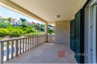 15 2011 88 Brac house sea view for sale