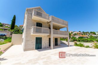 15 2011 88 Brac house sea view for sale