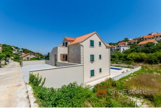 15 2011 88 Brac house sea view for sale