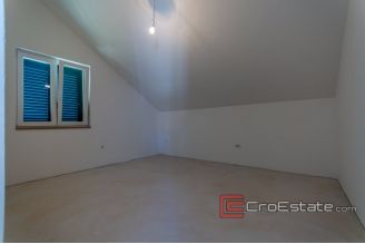 15 2011 88 Brac house sea view for sale