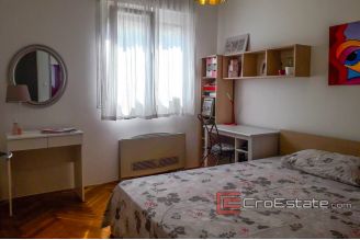 12 2026 32 Split apartment for sale
