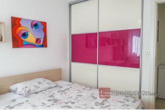12 2026 32 Split apartment for sale