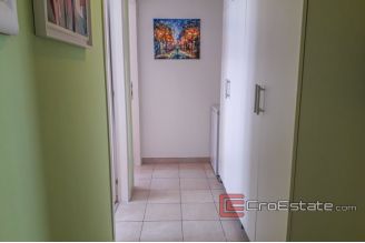 12 2026 32 Split apartment for sale