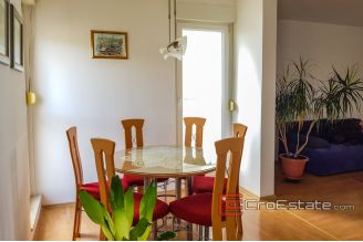 09 2025 28 Split apartment for sale