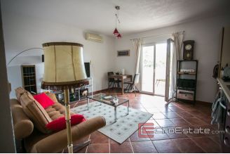 14 2019 121 Ciovo apartment for sale