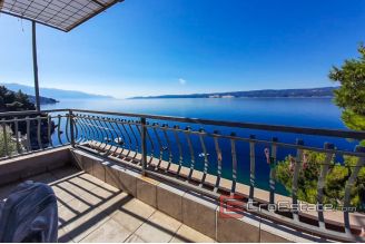 13 2016 415 Omis apartment house first row for sale