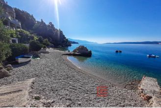 13 2016 415 Omis apartment house first row for sale