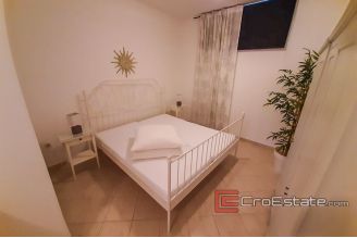 07 2016 413 Ciovo apartment sea view for sale