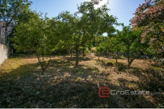 15 2019 119 Split area house for sale