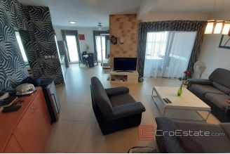 014 2016 412 island ciovo two bedrooms apartment for sale