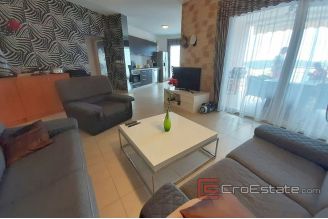 014 2016 412 island ciovo two bedrooms apartment for sale