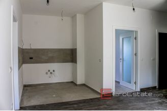 06 4968 30 Korcula apartment for sale