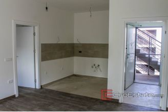 06 4968 30 Korcula apartment for sale