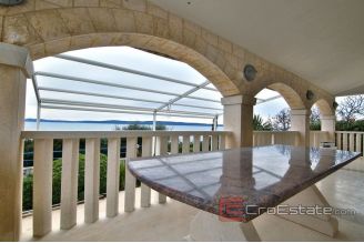 017 2022 215 island ciovo seafront villa for sale