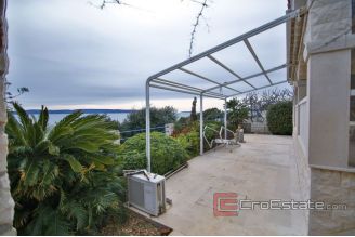 017 2022 215 island ciovo seafront villa for sale