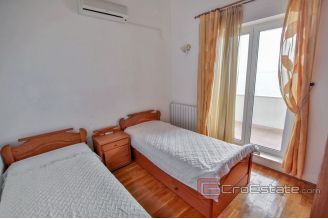 017 2022 215 island ciovo seafront villa for sale