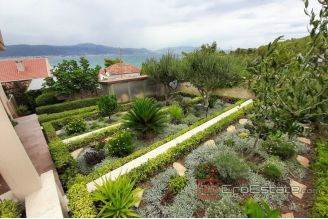 017 2016 411 island ciovo house with sea view for sale