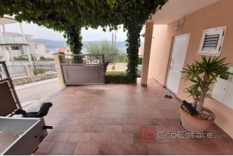 017 2016 411 island ciovo house with sea view for sale