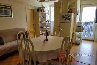 08 2025 23 Split apartment for sale