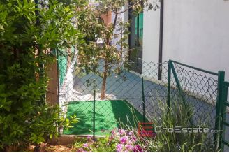 13 2019 117 Splt area for sale