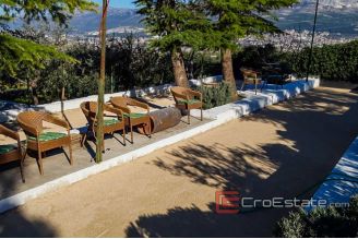 13 2019 117 Splt area for sale