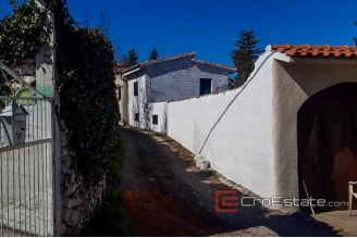 13 2019 117 Splt area for sale