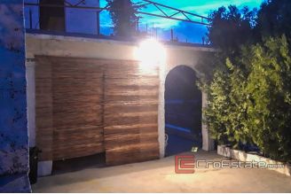 13 2019 117 Splt area for sale