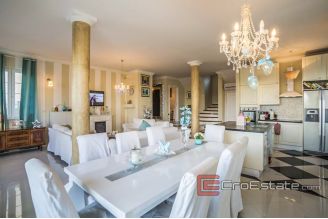 20 2019 118 Splt area villa for sale