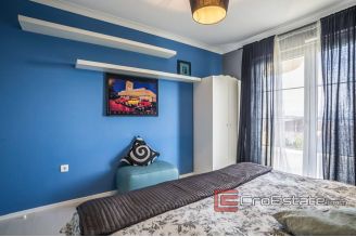 20 2019 118 Splt area villa for sale