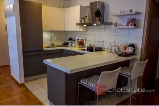 01 2026 27 Split apartment for sale
