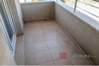 09 2026 27 Split apartment for sale