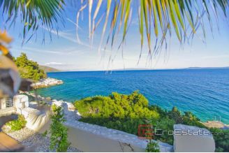 010 2022 214 island ciovo seafront villa for sale
