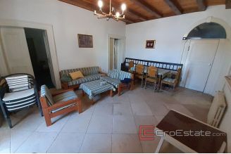 012 2016 409 Peljesac stone captains house seafront for sale