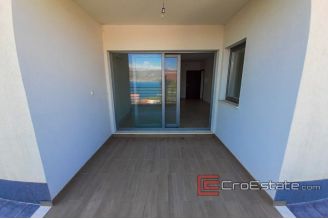 10 2016 408 Ciovo apartment sea view for sale