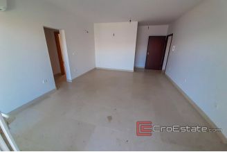 10 2016 408 Ciovo apartment sea view for sale