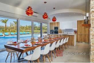 19 4954 30 Pula area villa ranch for sale