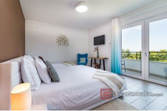 19 4954 30 Pula area villa ranch for sale
