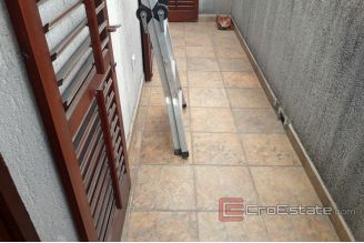 016 2026 26 split two bedroom apartment for sale
