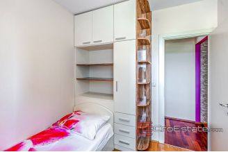 17 2025 22 Split apartment for sale