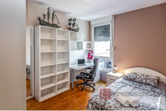 17 2025 22 Split apartment for sale
