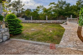 09 2016 401 Solta house sea view for sale