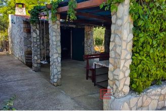 09 2016 401 Solta house sea view for sale