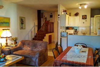 09 2016 401 Solta house sea view for sale