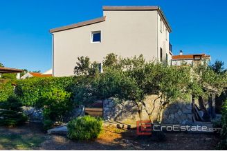 09 2016 401 Solta house sea view for sale