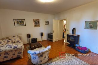 08 2018 134 Split apartment for sale